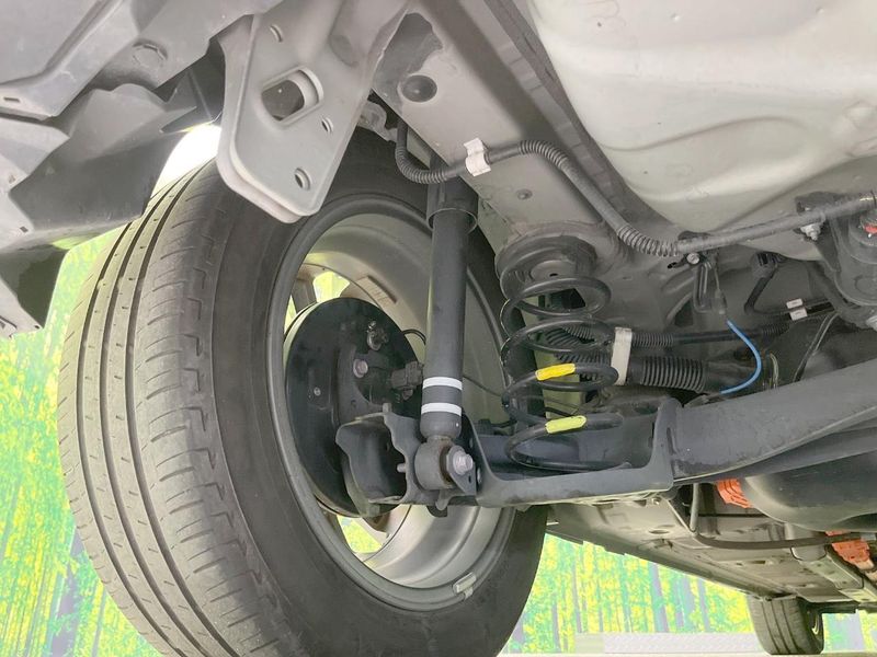 2023 Toyota Aqua 6AA-MXPK11 (UW-6a7d3656609ba)[19]