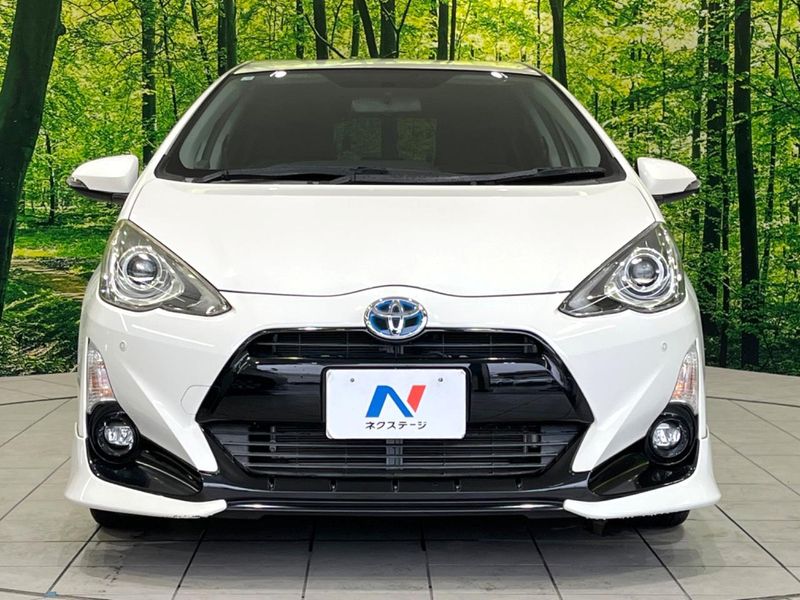2015 Toyota Aqua DAA-NHP10 (UW-6a7d368b006aa)[17]