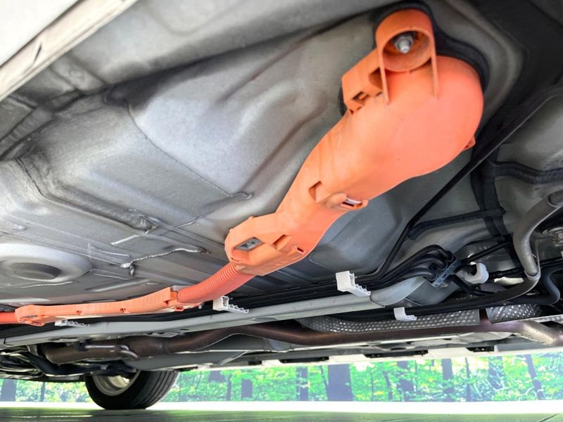 2015 Toyota Aqua DAA-NHP10 (UW-6a7d368b006aa)[26]