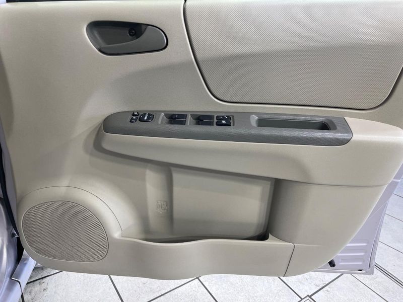 2010 Subaru Stella DBA-RN2 (UW-6a7d36b68a7a1)[12]