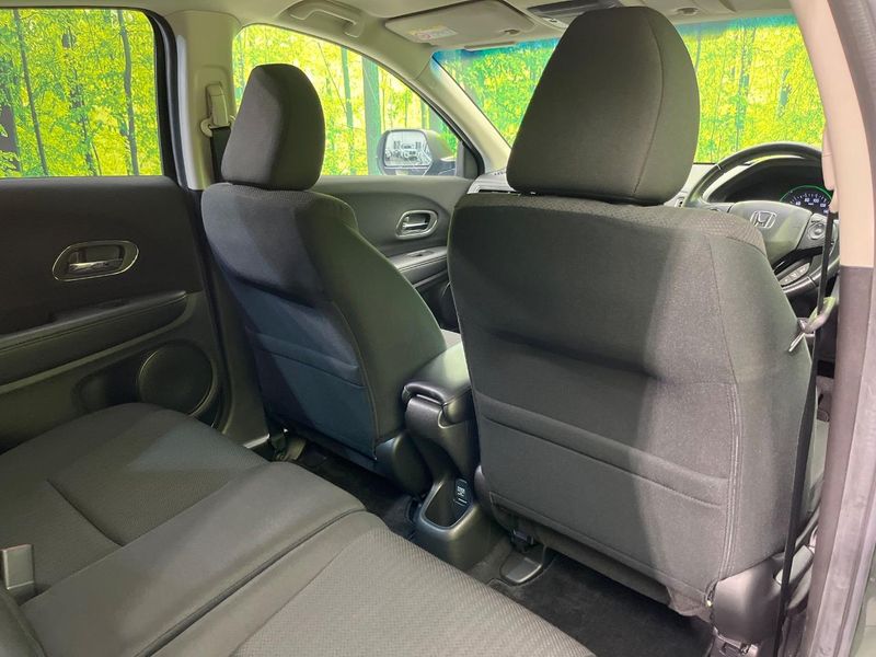 2016 Honda Vezel DAA-RU3 (UW-6a7d36bf9fbe1)[26]