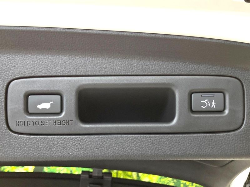 2024 Honda Vezel 6AA-RV5 (UW-6a7d36cd3eff0)[16]