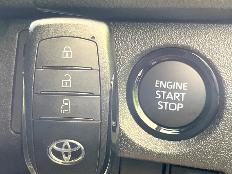 2026 Toyota Hiace Wagon 3BA-TRH214W (UW-6a7d36f5a1a63)[24]