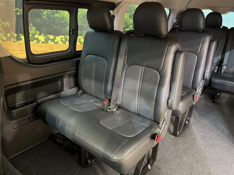 2024 Toyota Hiace Wagon 3BA-TRH219W (UW-6a7d36f6386bc)[24]