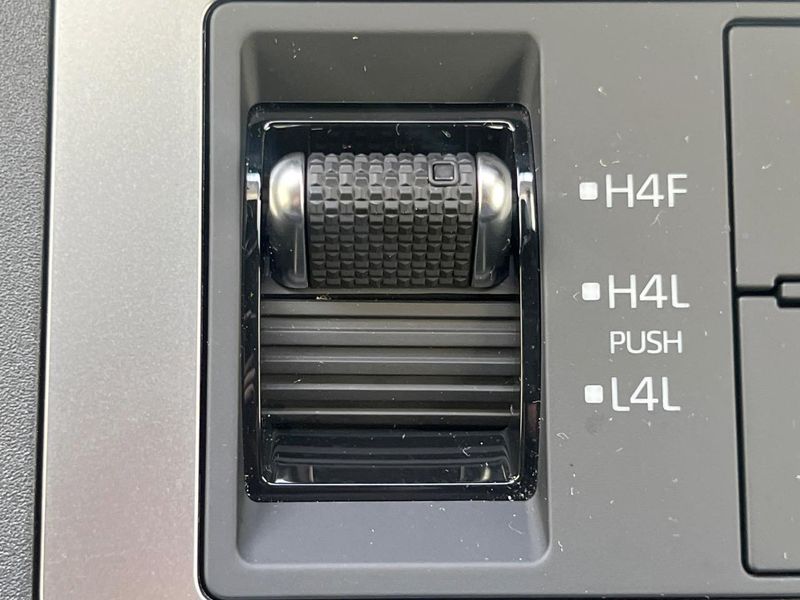 2025 Toyota Land Cruiser 250 3BA-TRJ250W (UW-6a7d3703c0c84)[28]