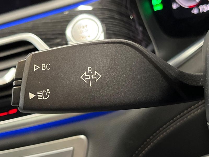 2019 BMW 7 Series 3BA-7R30 (UW-6a7d371c1fdba)[29]