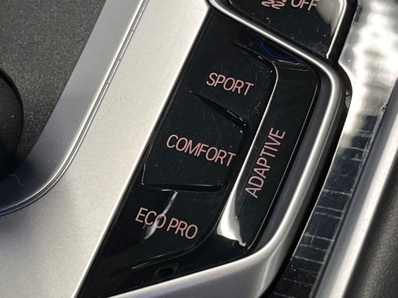 2019 BMW 7 Series 3BA-7R30 (UW-6a7d371c1fdba)[15]
