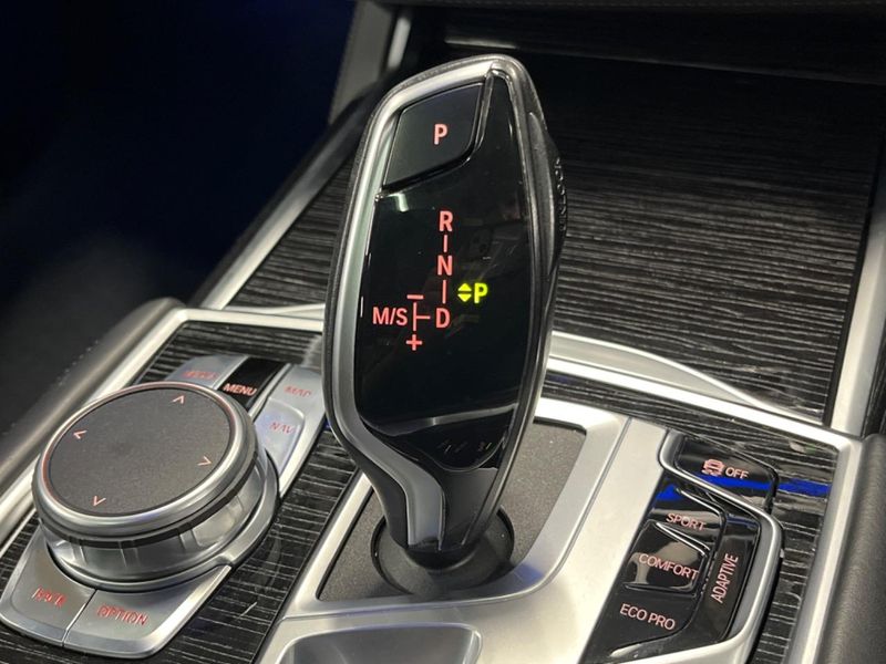 2019 BMW 7 Series 3BA-7R30 (UW-6a7d371c1fdba)[11]