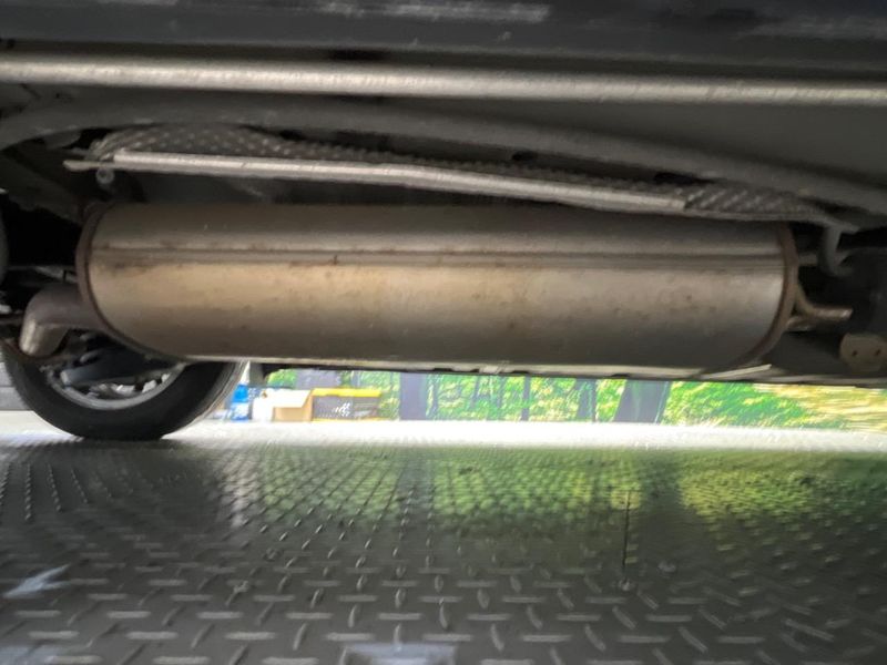 2016 Toyota Voxy DBA-ZRR80W (UW-6a7d3742060bf)[25]