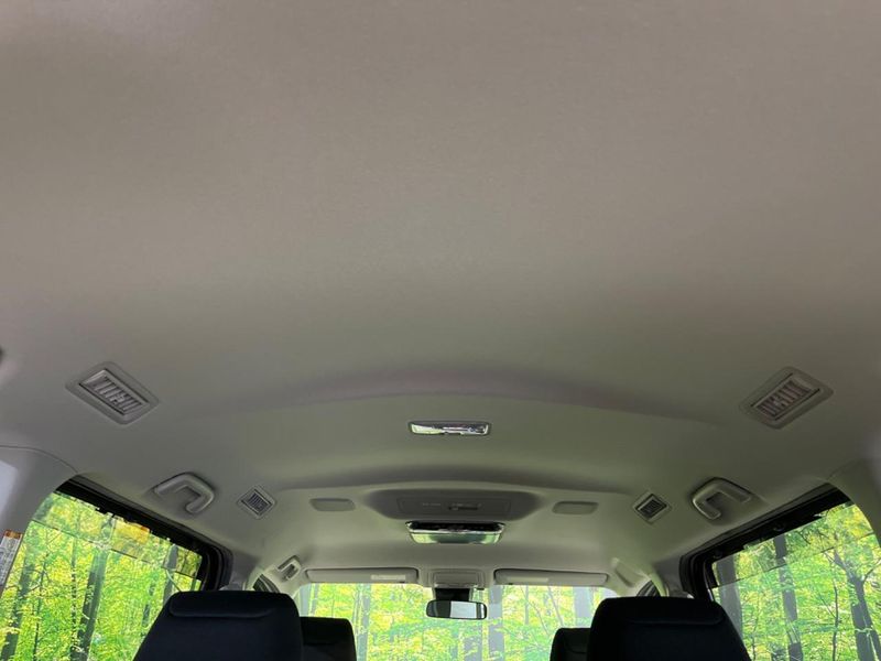 2016 Toyota Voxy DBA-ZRR80W (UW-6a7d3742060bf)[20]