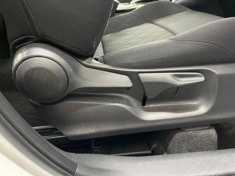 2023 Toyota Corolla Cross 3BA-ZSG10 (UW-6a7d375121606)[12]