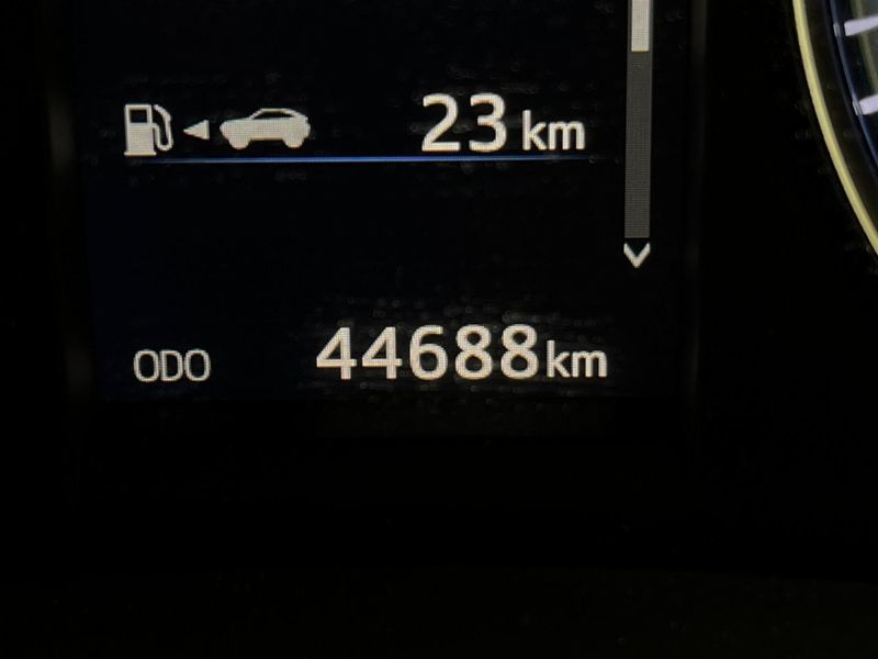 2014 Toyota Harrier DBA-ZSU60W (UW-6a7d375299e19)[2]