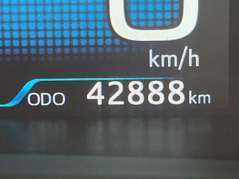 2019 Toyota Prius DAA-ZVW51 (UW-6a7d376d71267)[2]