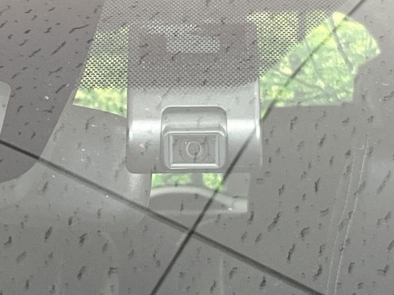 2019 Toyota Voxy DAA-ZWR80W (UW-6a7d377ceda10)[11]
