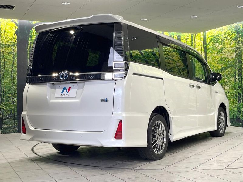 2019 Toyota Voxy DAA-ZWR80W (UW-6a7d377ceda10)[18]