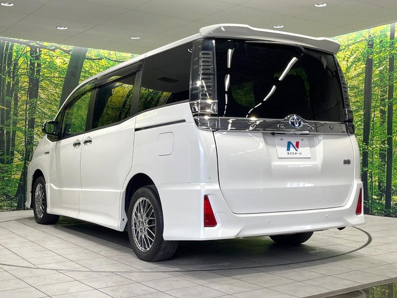 2019 Toyota Voxy DAA-ZWR80W (UW-6a7d377ceda10)[16]