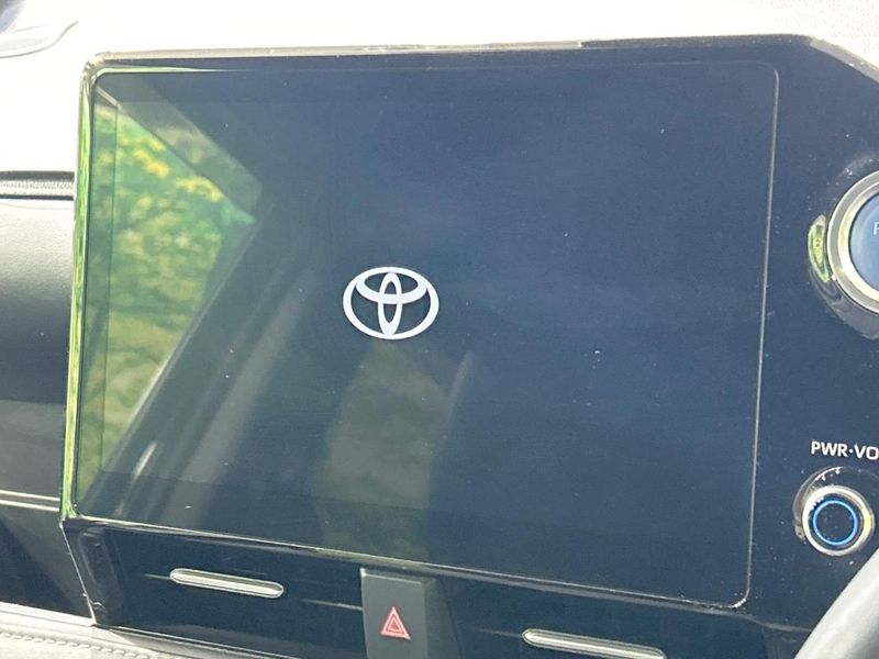 2022 Toyota Noah 6AA-ZWR90W (UW-6a7d378047636)[19]