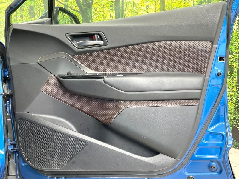 2017 Toyota C-HR DAA-ZYX10 (UW-6a7d3790319f8)[7]