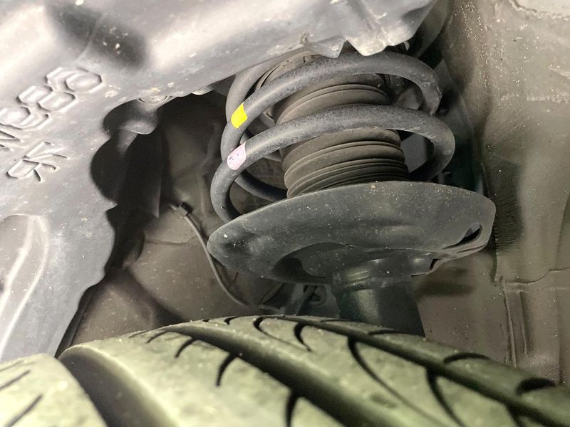2017 Toyota C-HR DAA-ZYX10 (UW-6a7d3790319f8)[21]