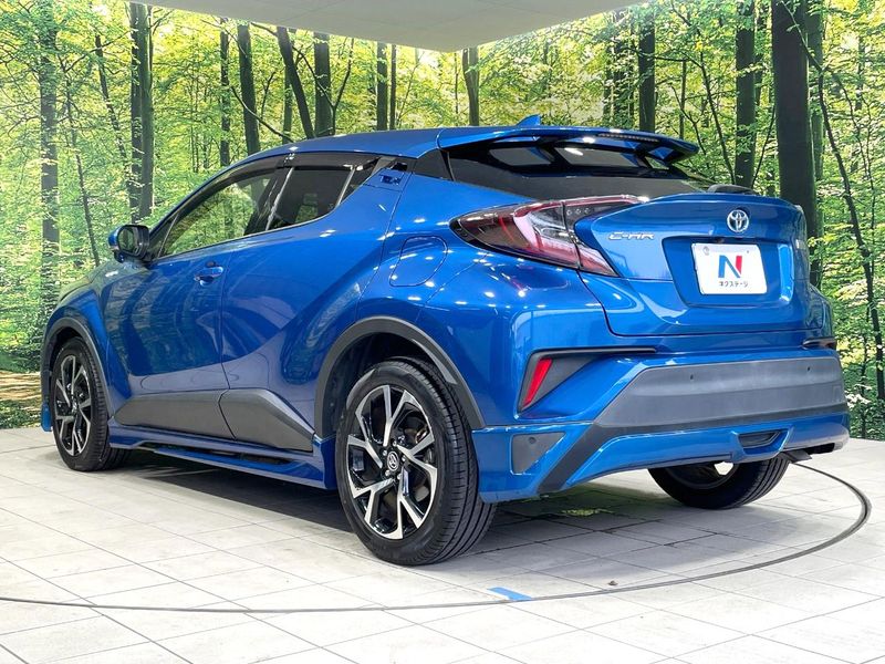 2017 Toyota C-HR DAA-ZYX10 (UW-6a7d3790319f8)[18]