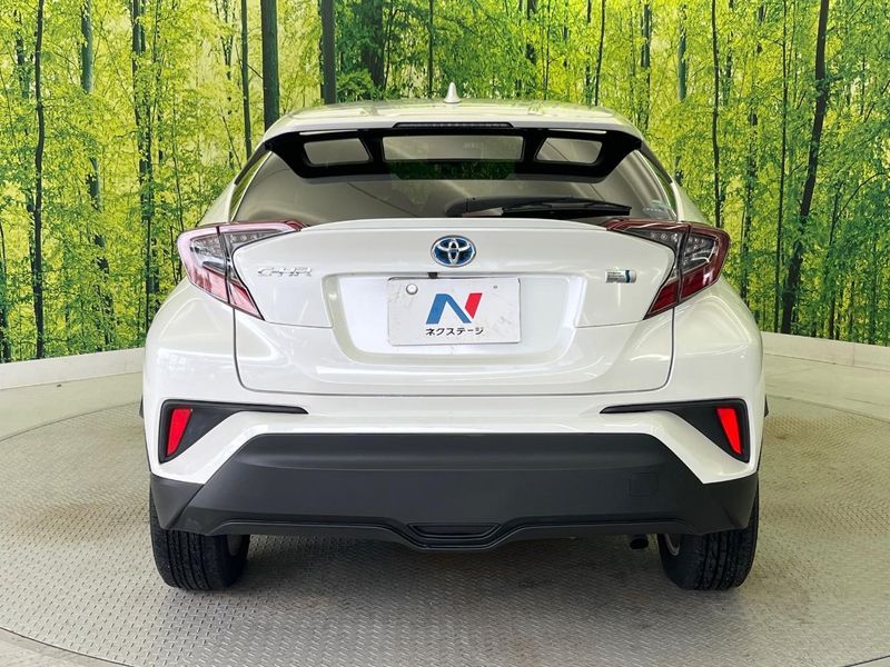 2019 Toyota C-HR DAA-ZYX10 (UW-6a7d3792eb4a9)[18]
