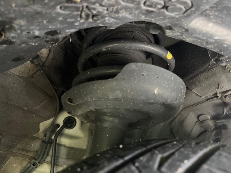 2019 Toyota C-HR DAA-ZYX10 (UW-6a7d3792eb4a9)[12]