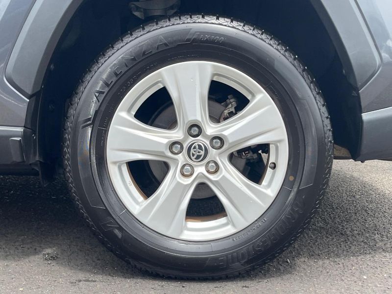 2020 Toyota RAV4 6AA-AXAH54 (UW-6a7e85588e17d)[14]