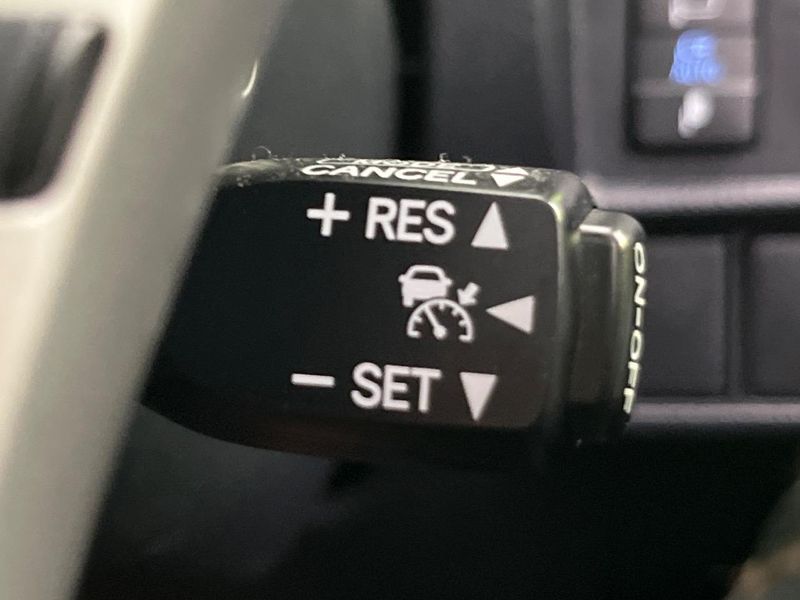 2013 Toyota SAI DAA-AZK10 (UW-6a7e85717dc0f)[26]