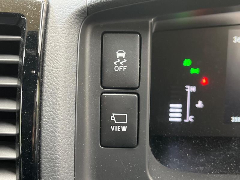 2026 Toyota Hiace Van 3DF-GDH206V (UW-6a7e85edd326a)[17]