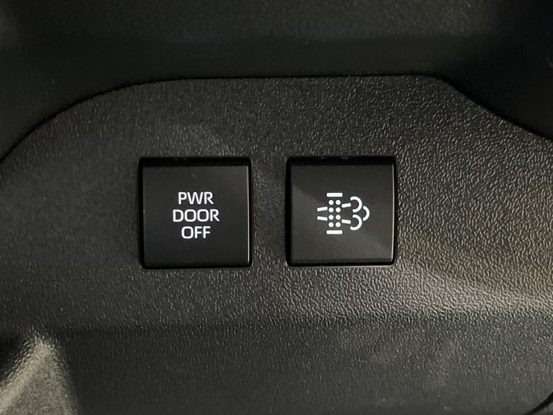 2026 Toyota Hiace Van 3DF-GDH206V (UW-6a7e85edd326a)[22]
