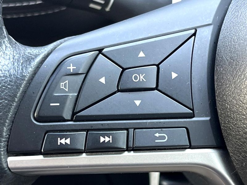 2016 Nissan Serena DAA-GFC27 (UW-6a7e85f2d9cf0)[22]