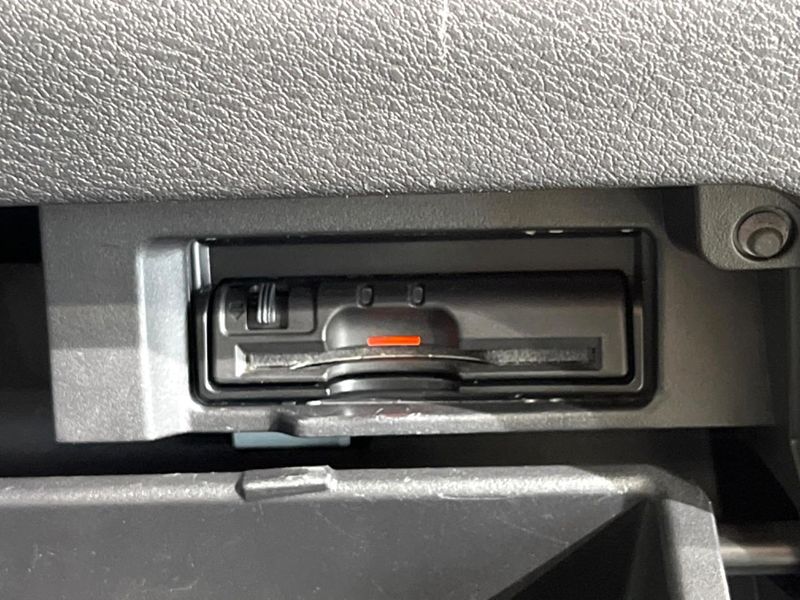 2017 Nissan Serena DAA-GFC27 (UW-6a7e85f6e67c2)[20]