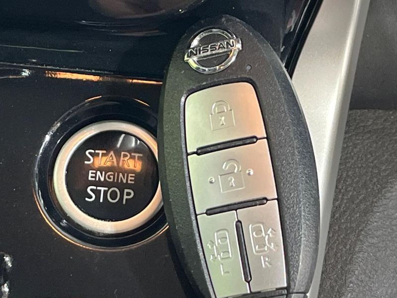 2016 Nissan Serena DAA-GNC27 (UW-6a7e8609d5a12)[21]