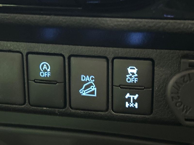 2022 Toyota Hilux 3DF-GUN125 (UW-6a7e8623e6f25)[19]