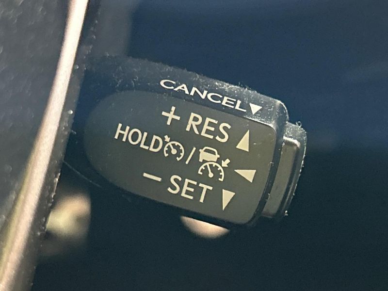 2022 Toyota Hilux 3DF-GUN125 (UW-6a7e8623e6f25)[12]