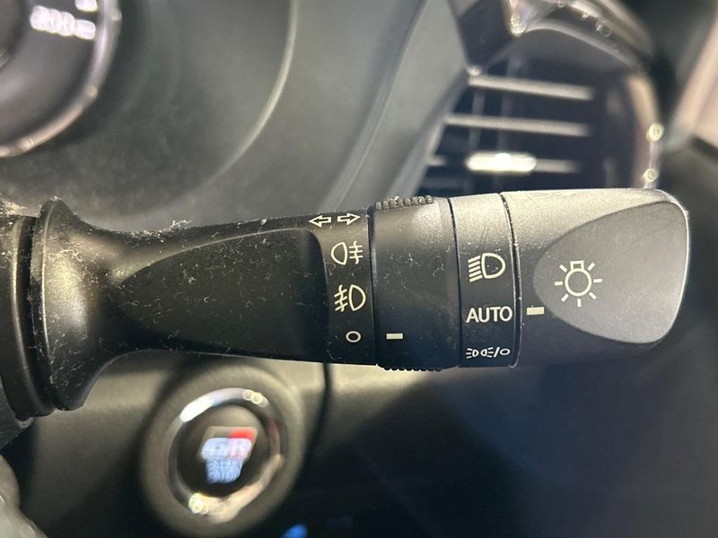 2022 Toyota Hilux 3DF-GUN125 (UW-6a7e8623e6f25)[8]