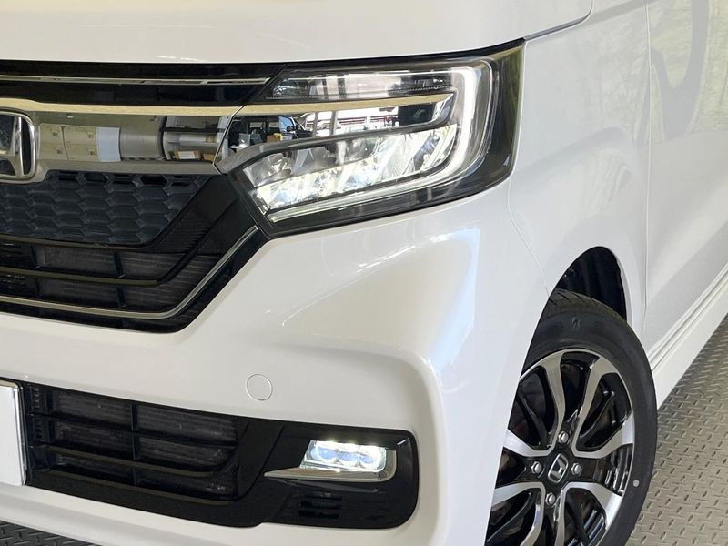 2019 Honda N-BOX CUSTOM DBA-JF3 (UW-6a7e867461b5f)[14]