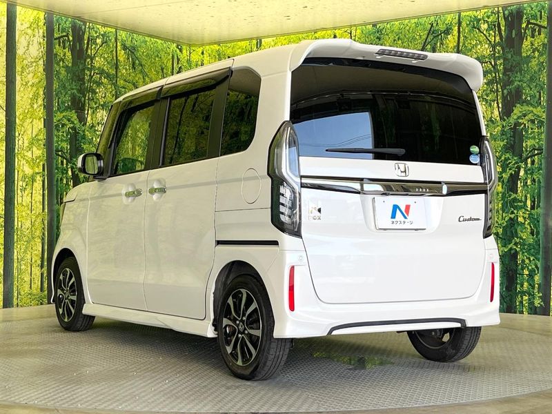 2019 Honda N-BOX CUSTOM DBA-JF3 (UW-6a7e867461b5f)[17]
