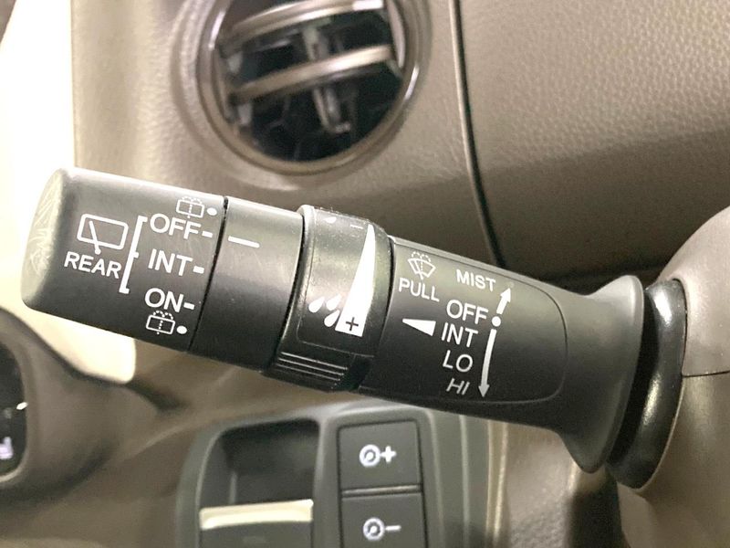 2023 Honda N-BOX 6BA-JF3 (UW-6a7e86883e3ec)[11]