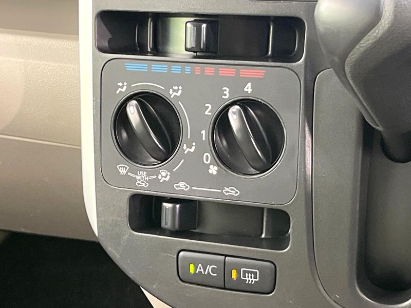 2014 Daihatsu Tanto DBA-LA600S (UW-6a7e86ea65260)[27]