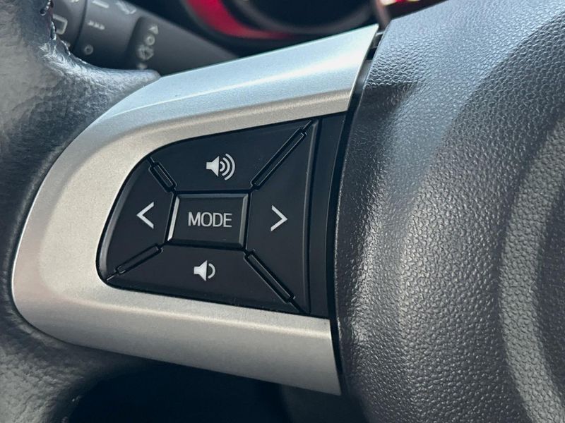 2019 Toyota Roomy DBA-M900A (UW-6a7e87231af9e)[28]