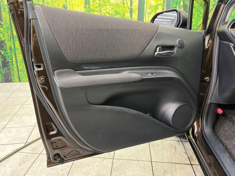2019 Toyota Sienta DBA-NSP170G (UW-6a7e87ff162ce)[17]