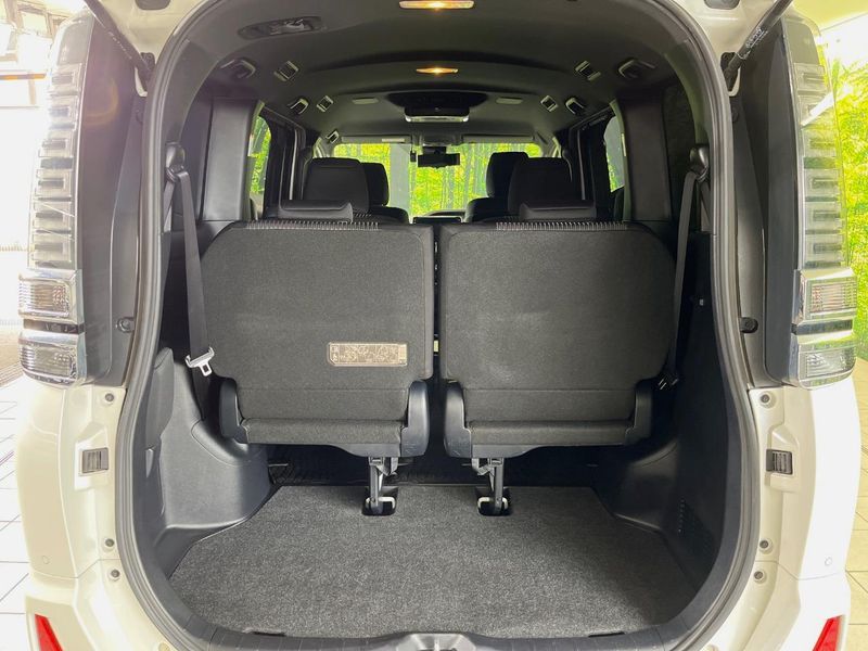 2019 Toyota Voxy DBA-ZRR80W (UW-6a7e889e9aa04)[13]