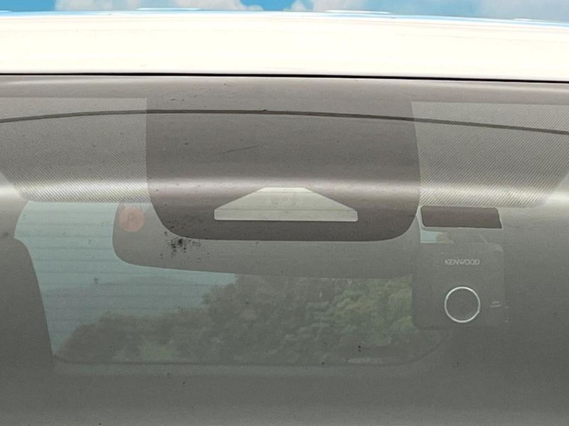 2023 Toyota Noah 6AA-ZWR90W (UW-6a7e88dada2da)[14]