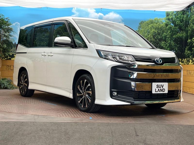 2023 Toyota Noah 6AA-ZWR90W (UW-6a7e88dada2da)[10]