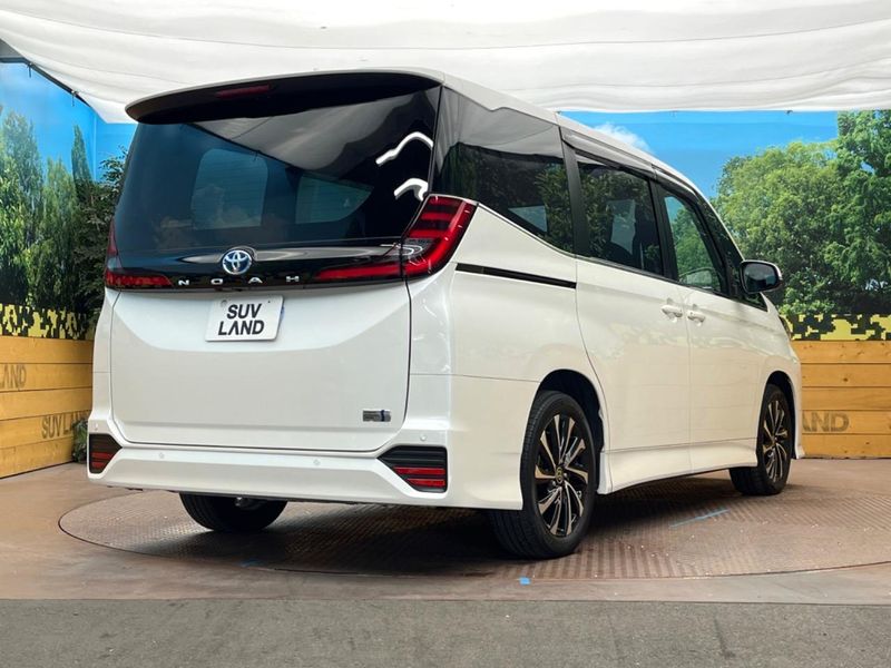 2023 Toyota Noah 6AA-ZWR90W (UW-6a7e88dada2da)[8]