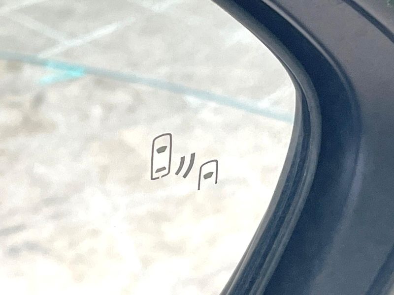 2017 Toyota C-HR DAA-ZYX10 (UW-6a7e88e57a896)[19]