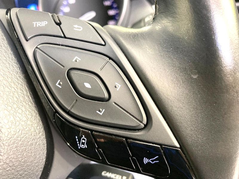 2017 Toyota C-HR DAA-ZYX10 (UW-6a7e88e57a896)[7]