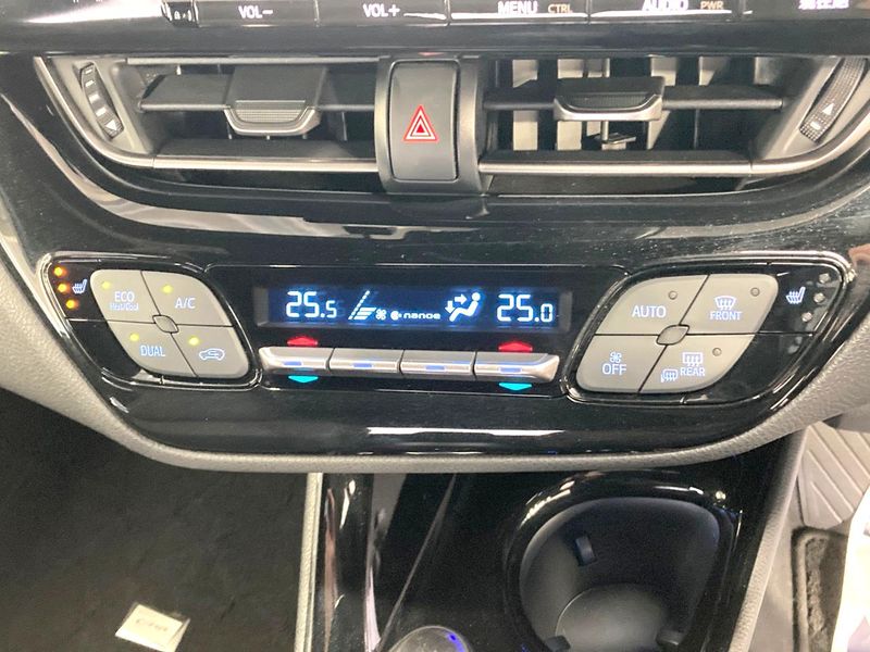 2017 Toyota C-HR DAA-ZYX10 (UW-6a7e88e57a896)[13]