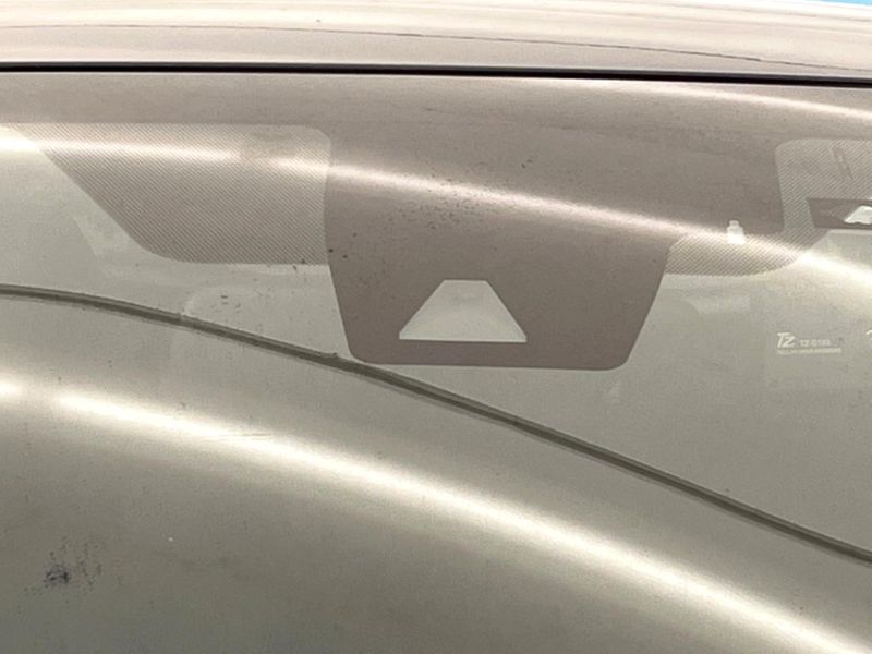 2018 Toyota C-HR DAA-ZYX10 (UW-6a7e88e7364e0)[23]